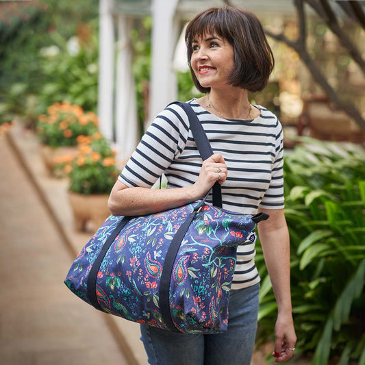 Learn to Sew a Weekend Bag on Stitch School!