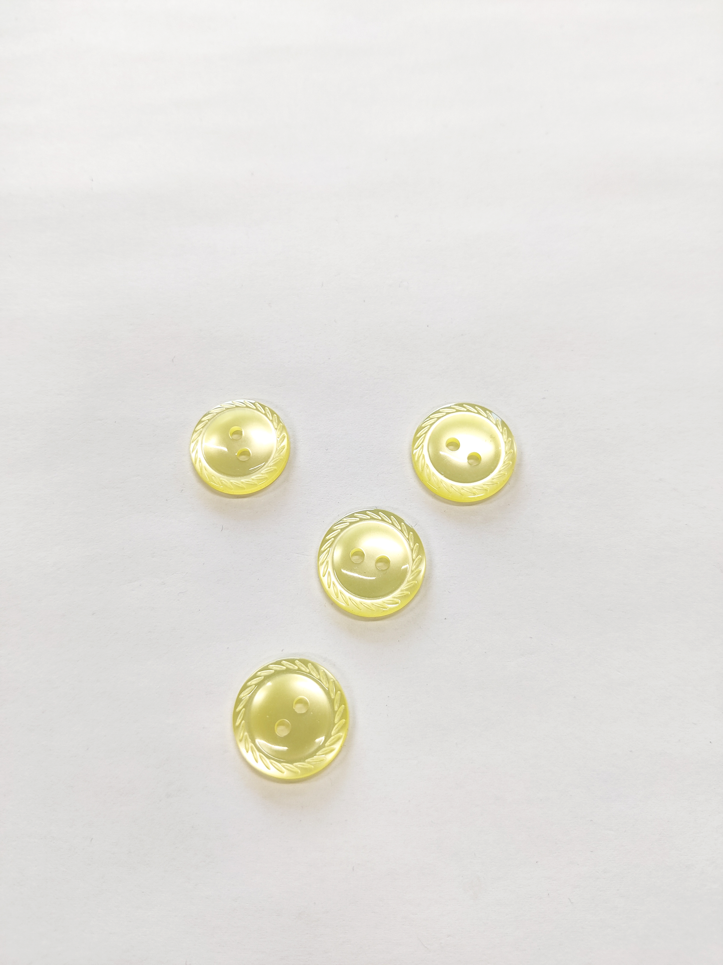 Cut Edge Buttons - 16mm (Assorted Colours)