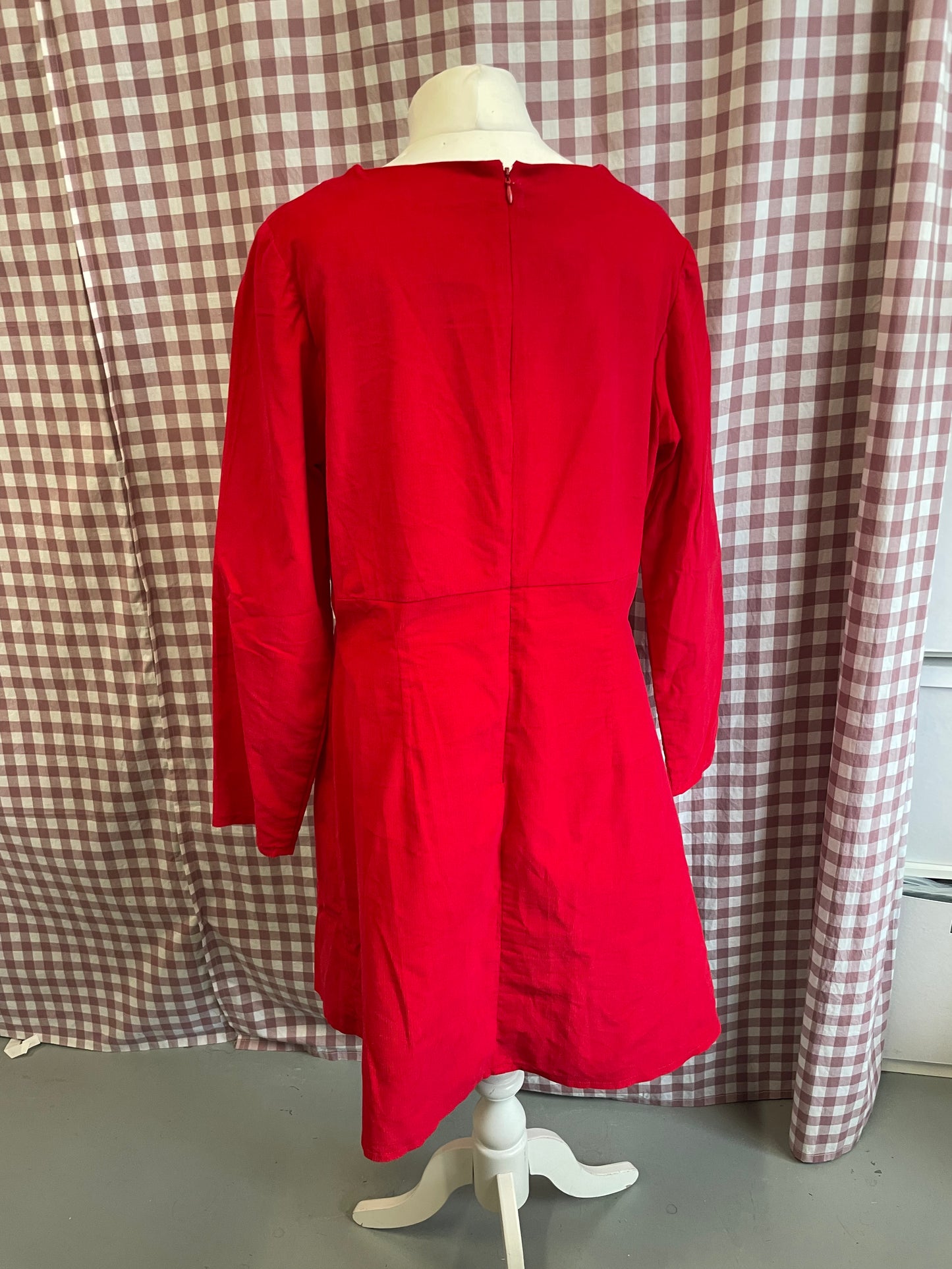 Aida Dress - Size 18