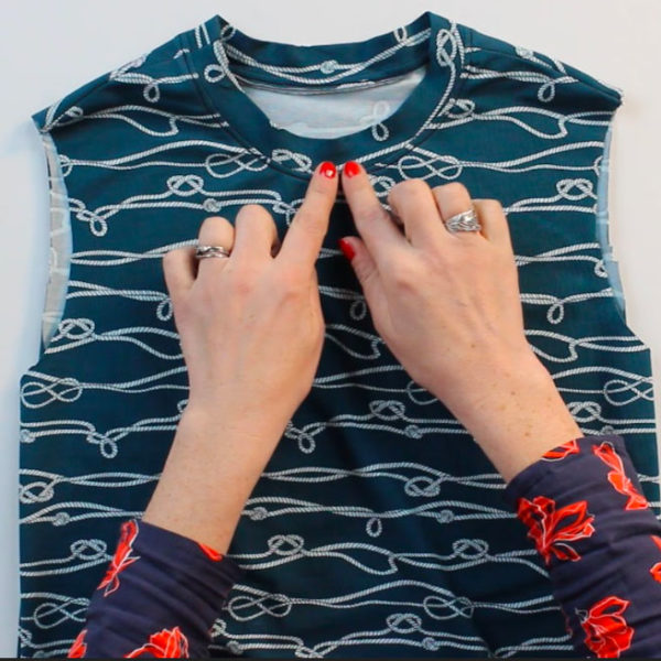 How to topstitch on knit fabrics