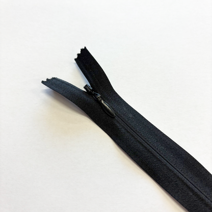 Concealed Zip - 22"/56cm