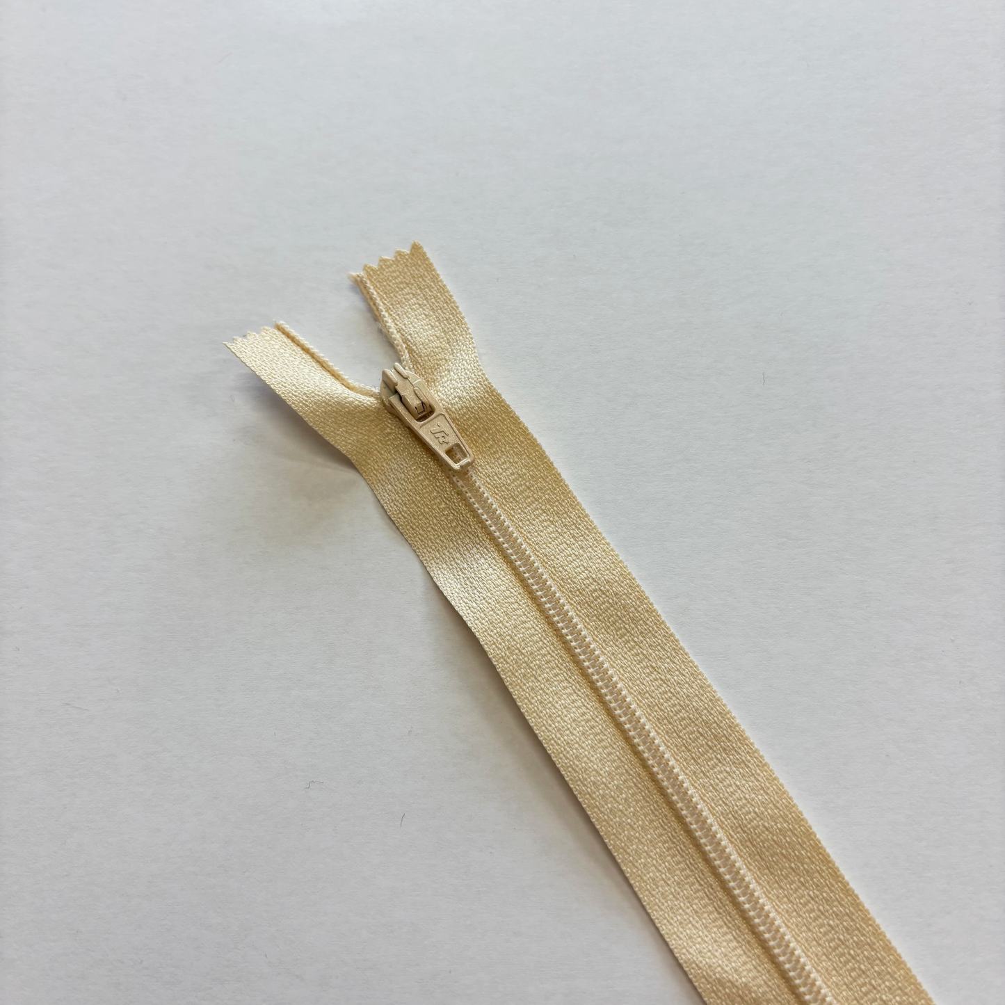 Regular Zip - 15"/38cm