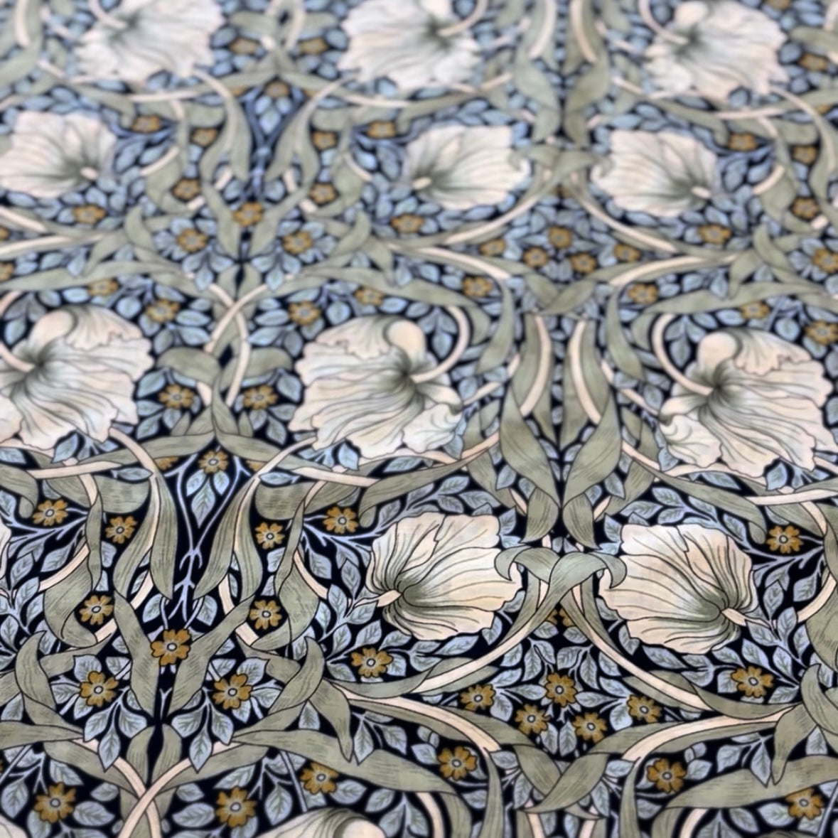 Cotton Lawn - Secret Garden