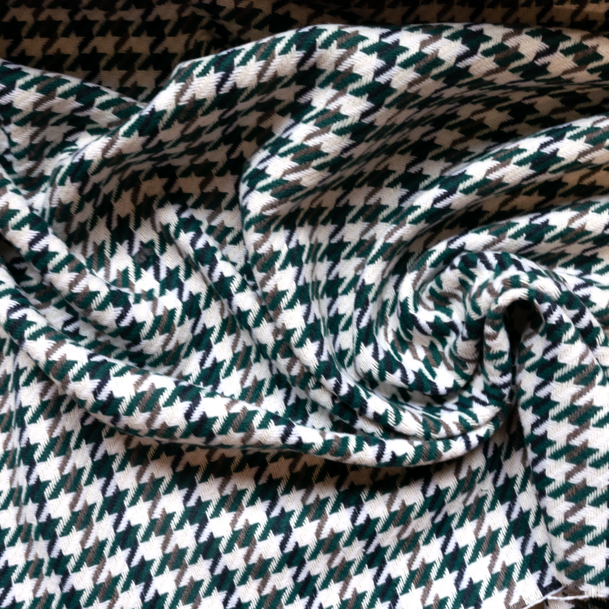 Claudia Hood Kit - Houndstooth