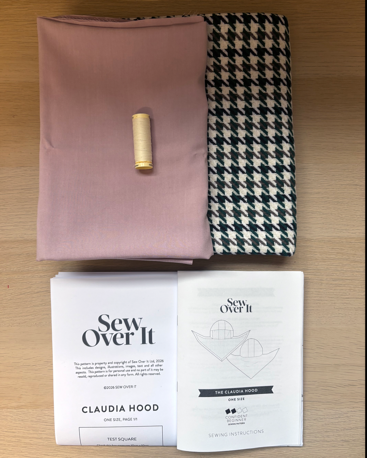 Claudia Hood Kit - Houndstooth