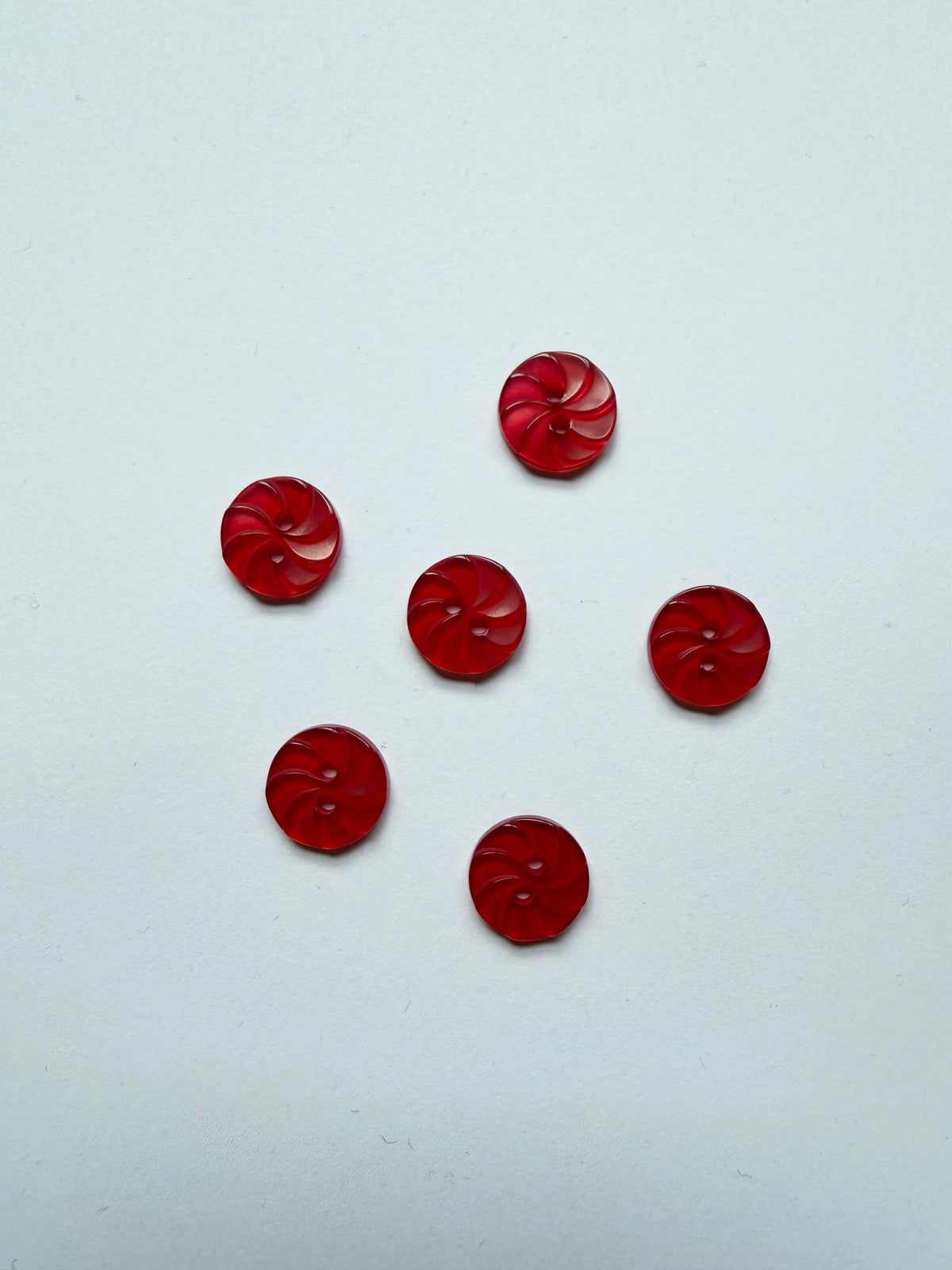 Red Swirl Buttons - 13mm (#C6)