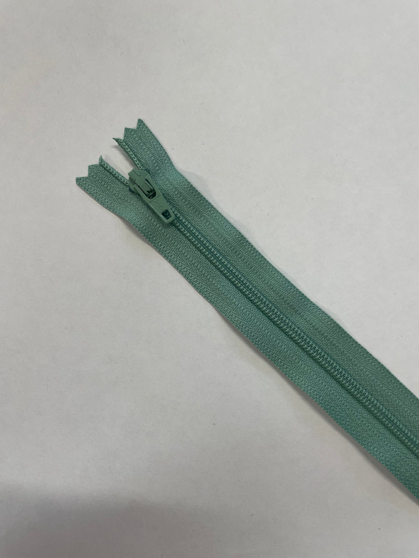 Regular Zip - 15"/38cm