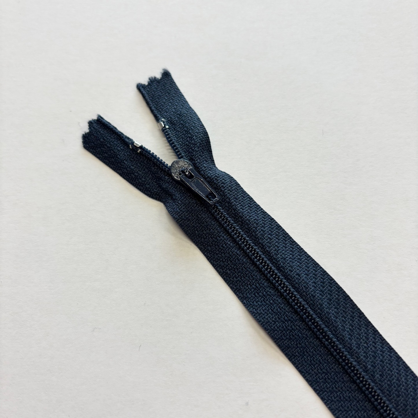 Regular Zip - 15"/38cm