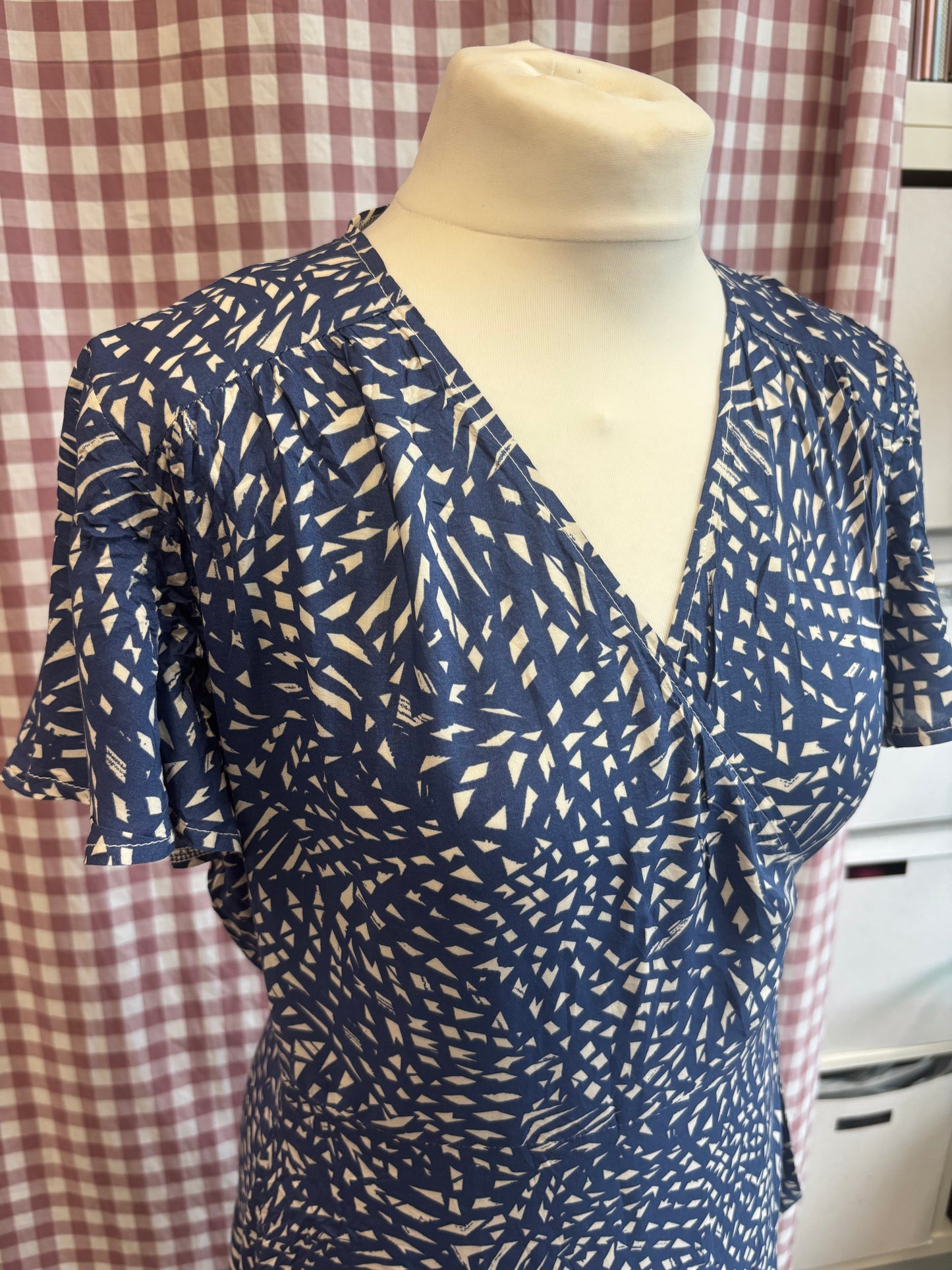 Eve Dress - Size 10