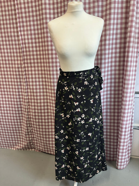 Ultimate Wrap Skirt - Size 10