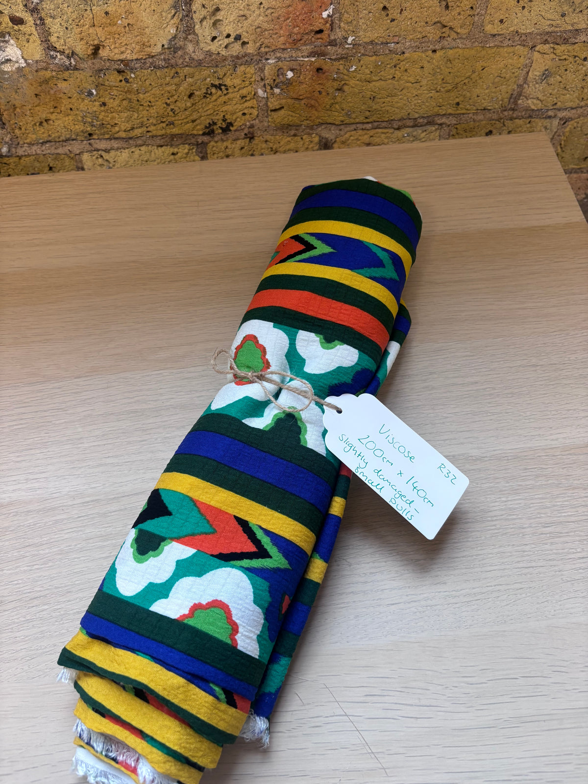 #R32 Viscose - 200cm x 140cm