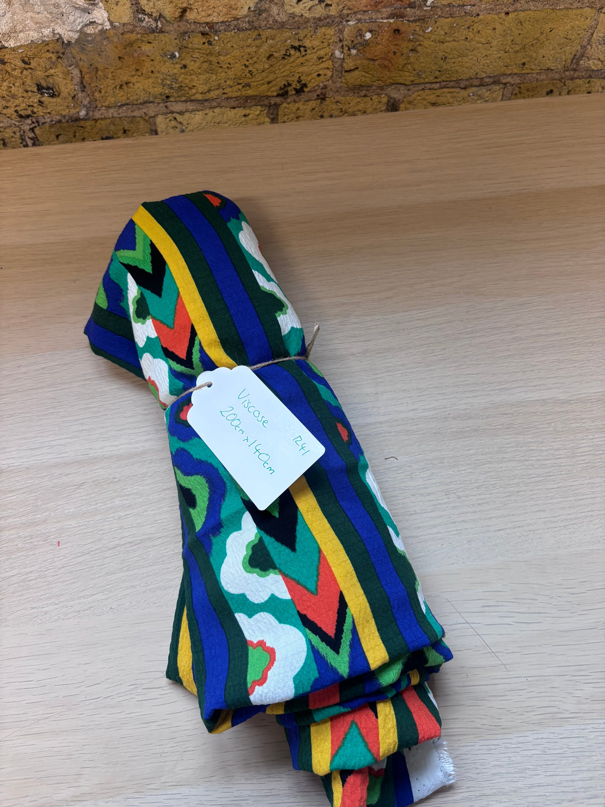 #R41 Viscose - 200cm x 140cm