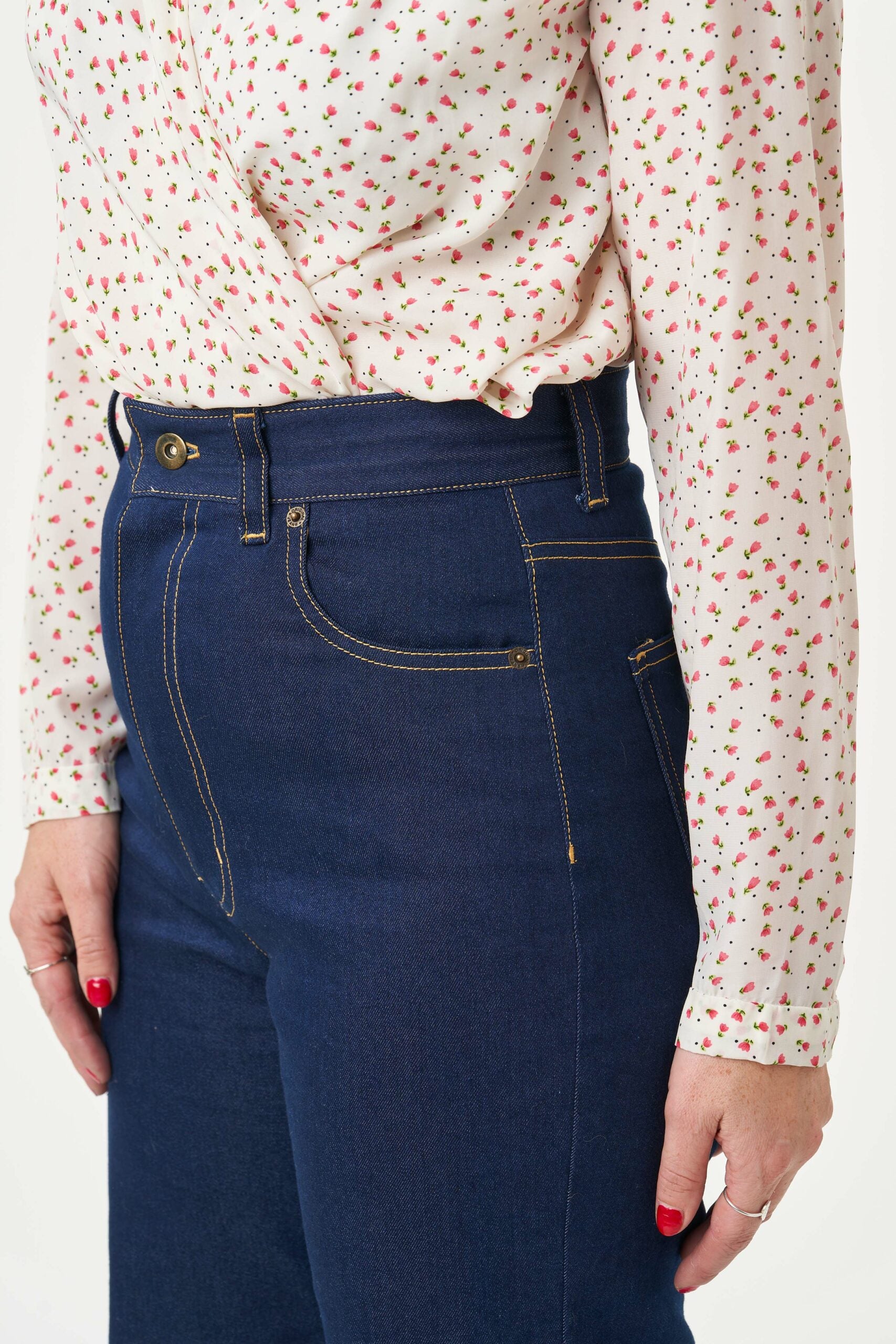 Side pattern hot sale jeans