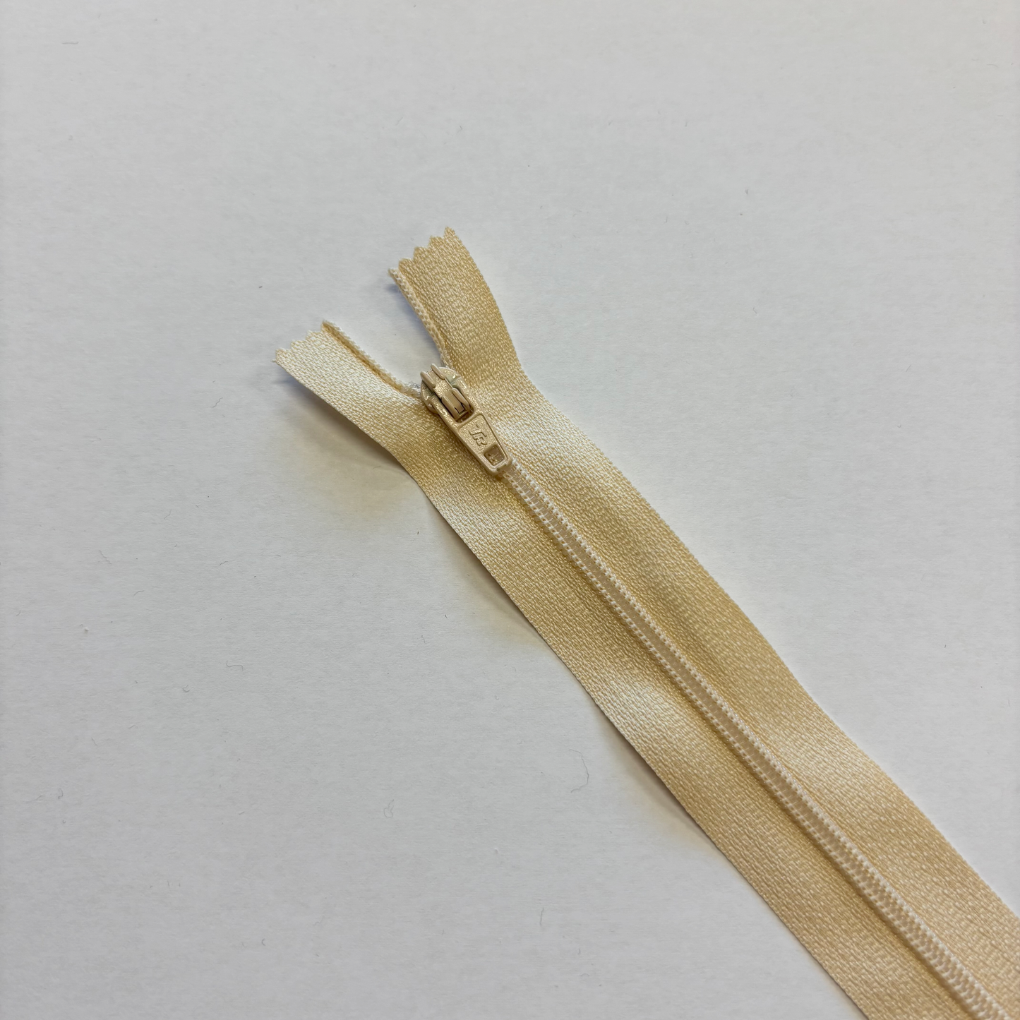 Regular Zip - 16"/40cm