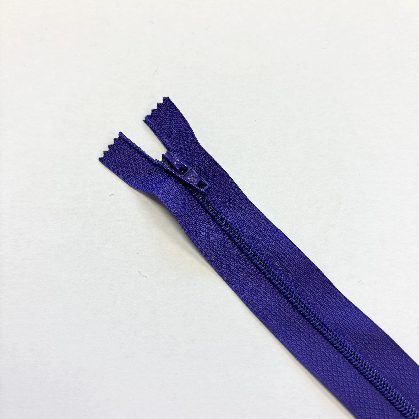 Regular Zip - 12"/30cm