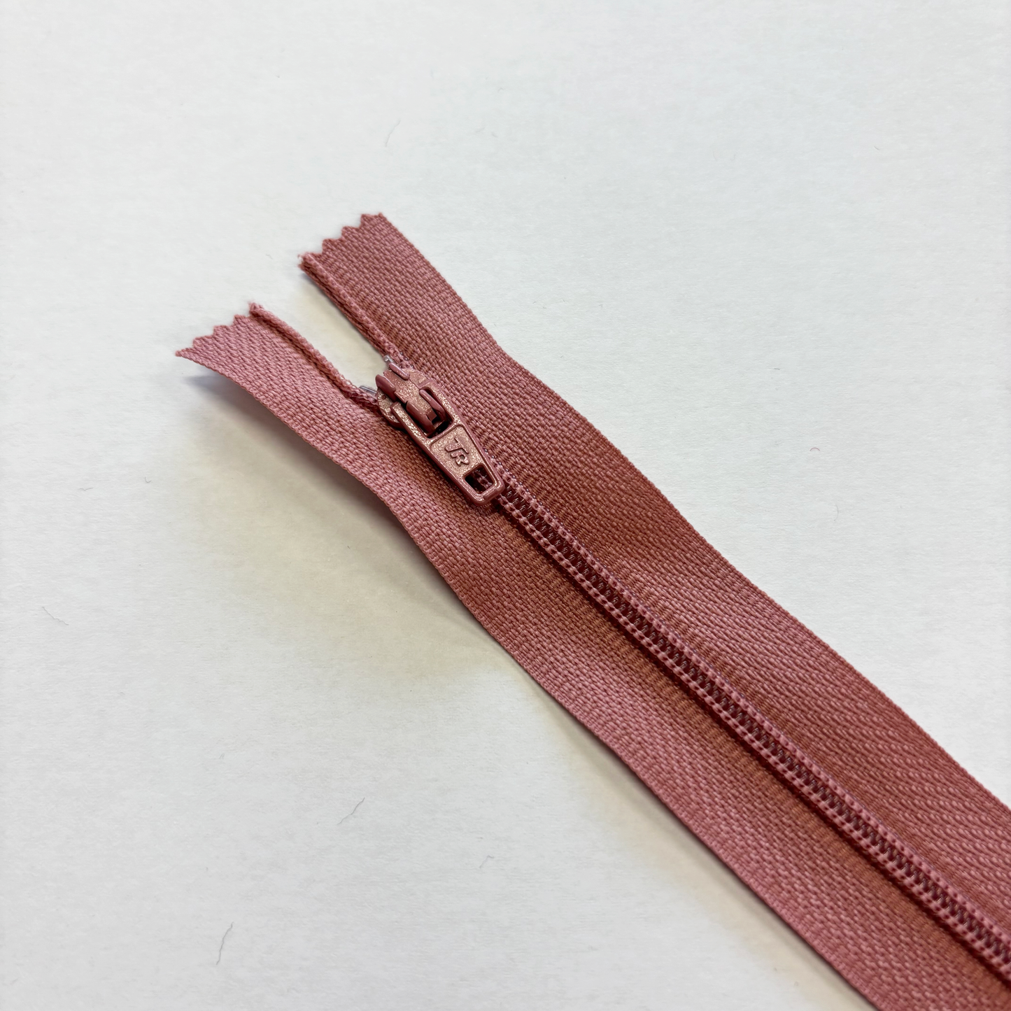 Regular Zip - 22"/56cm